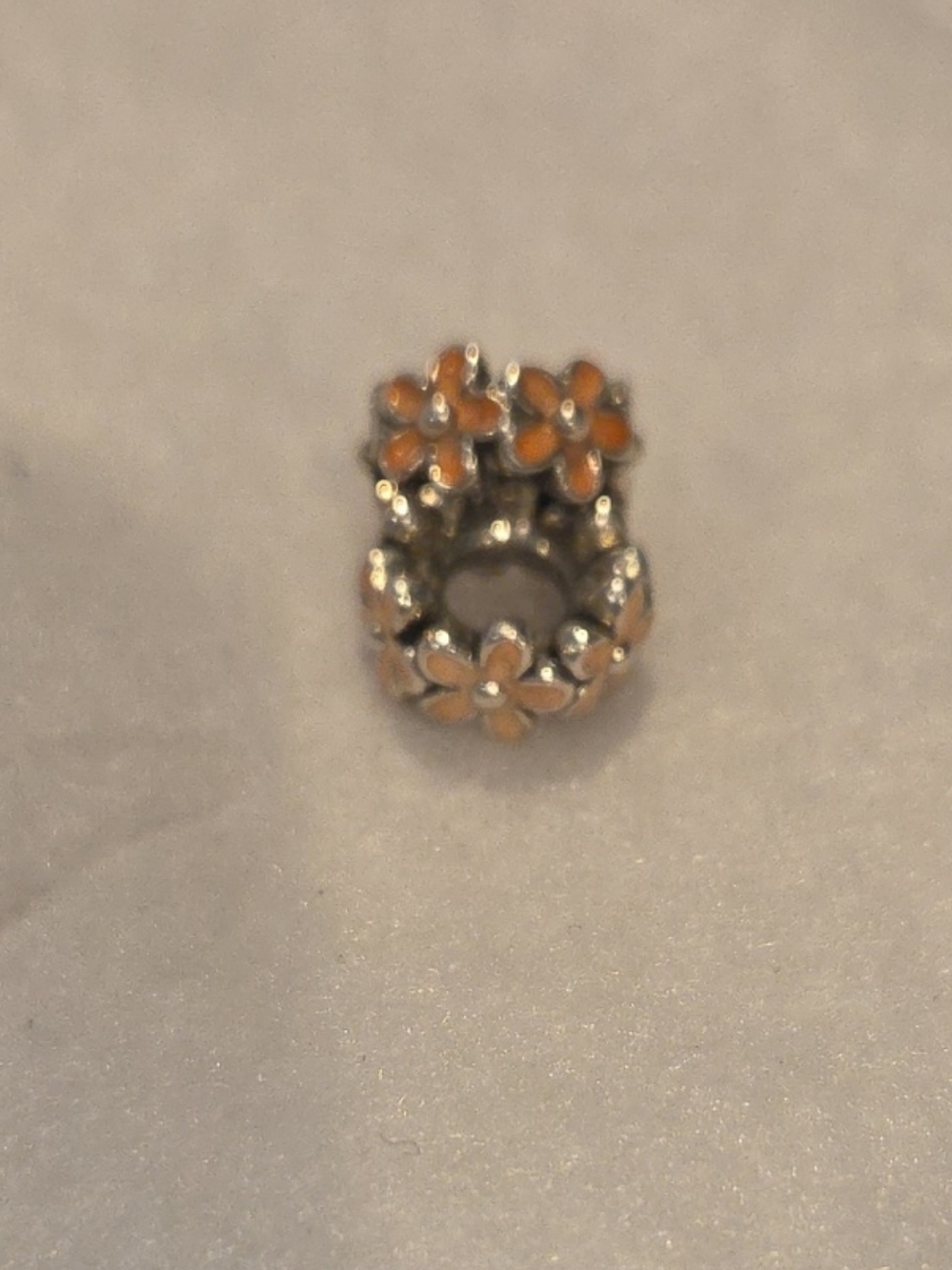 Pandora Daisy Spacer Charms Set Of 2 Like New